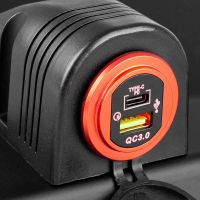 Σταθερή Θύρα Usb Φόρτισης Με 2 Υποδοχές 12/24V Και Καπάκι Amio 02853