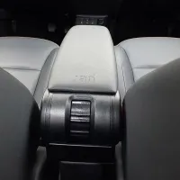 Κονσόλα Χειροφρένου Τεμπέλης Με Βάση Armster 3 Vegan Leather VW Polo 18+ Μαύρο Χρώμα Σετ 2 Τεμάχια