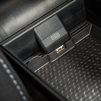 Κονσόλα Χειροφρένου Τεμπέλης Armster OE1 TR Limited Με Usb Για Dacia Duster 2018+ Χωρίς Εργοστασιακό Τεμπέλη Μαύρο Χρώμα Με Κόκκινη ραφή