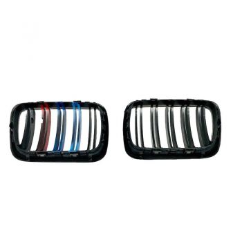 Καρδιές Μάσκας Για Bmw 3 E36 96-99 M4 Look Με Διπλή Γρίλια Tri-color / Μαύρο Γυαλιστερό 2 Τεμάχια