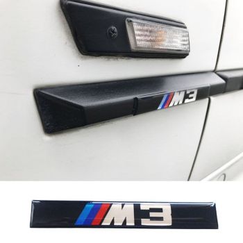Αυτοκόλλητο Σήμα Bmw M3 11x1.5 cm Με Επικάλυψη Σμάλτου 2 Τεμάχια