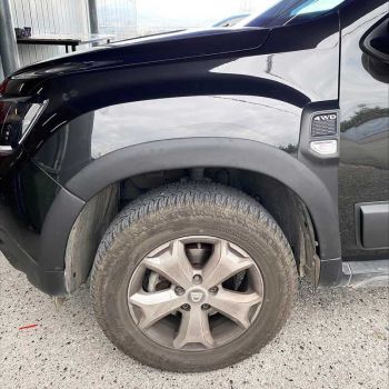 Πλαϊνά Φτερά Τροχών Για Dacia Duster 2018-2021 & Τριμ Πόρτας Σετ 14 Τεμαχίων