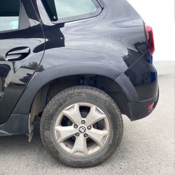 Πλαϊνά Φτερά Τροχών Για Dacia Duster 2018-2021 & Τριμ Πόρτας Σετ 14 Τεμαχίων