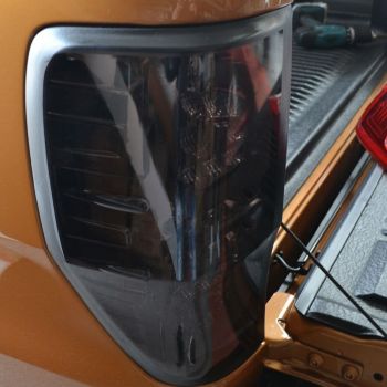 ΟΠΙΣΘΙΑ ΦΑΝΑΡΙΑ DYNAMIC LED DYNLED 850 FORD RANGER T6 2012+, T7 2017+ &amp; T8 2020+
