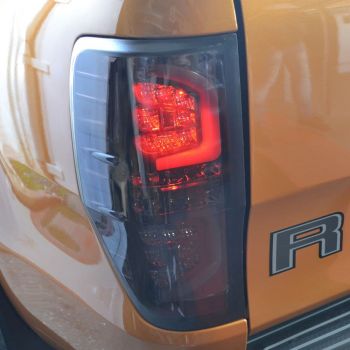 ΟΠΙΣΘΙΑ ΦΑΝΑΡΙΑ DYNAMIC LED DYNLED 850 FORD RANGER T6 2012+, T7 2017+ &amp; T8 2020+