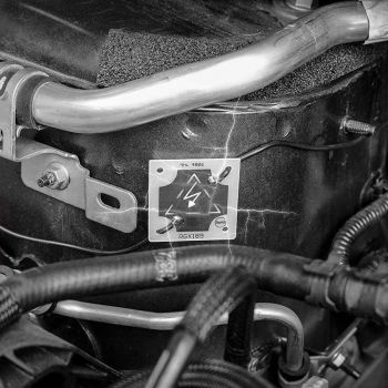 Απωθητική Συσκευή Υπερήχων Τρωκτικών Και Ηλεκτροσόκ Για Αυτοκίνητα Και Τροχόσπιτα EAL16269