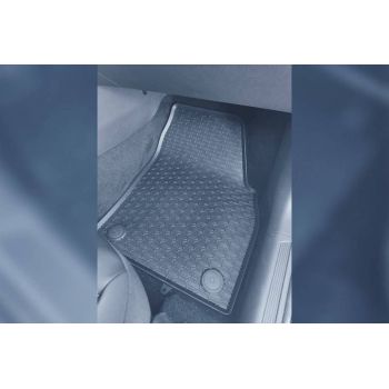 Λαστιχένια Πατάκια Geyer & Hosaja Για Volkswagen Polo, Seat Ibiza, Seat Arona Crossover 2017+  / Audi A1, Skoda Fabia, Volkswagen T-Cross 2018+  / Taigo 2020+  4 Τεμάχια Μαύρα 889/4C