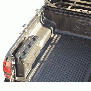 ΠΛΑΪΝΗ ΕΡΓΑΛΕΙΟΘΗΚΗ ΚΑΡΟΤΣΑΣ BOX 300 KGM MUSSO GRAND 2018+