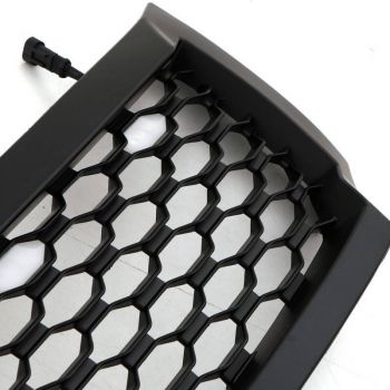 Μάσκα Για Nissan Navara D23 NP300 15-20 Badgeless Μαύρη Ματ Με Led